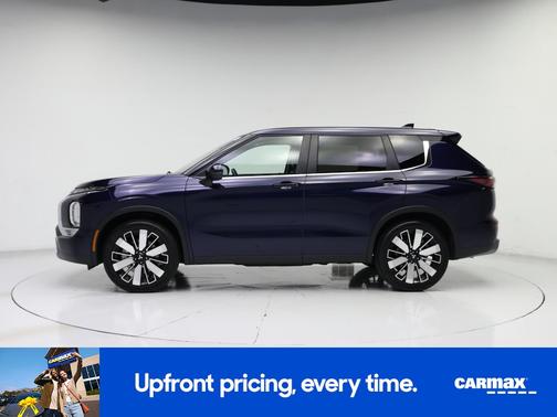 Blue 2025 Mitsubishi Outlander SE