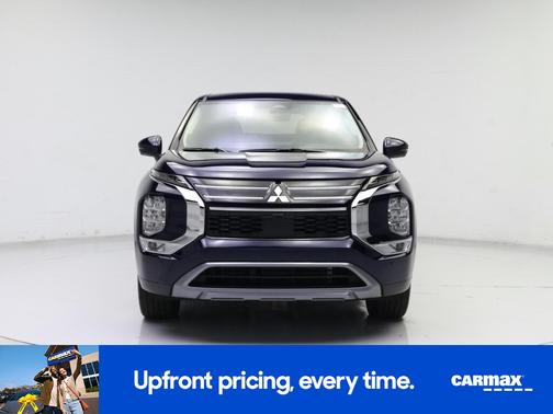 Blue 2025 Mitsubishi Outlander SE