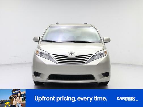 2017 Toyota Sienna LE