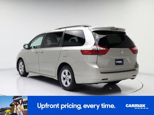2017 Toyota Sienna LE