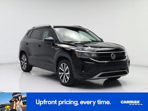 Black 2022 Volkswagen Taos SE