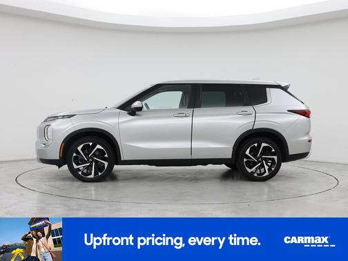 2023 Mitsubishi Outlander SE