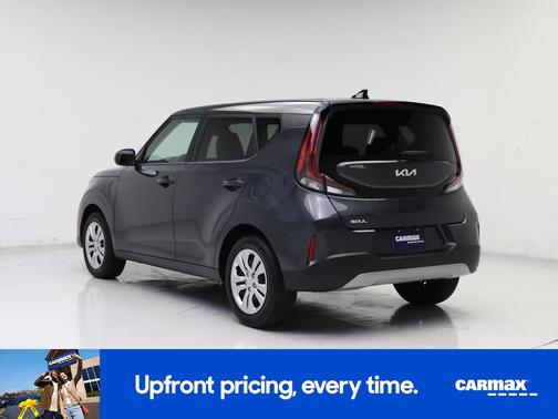 Gray 2024 Kia Soul LX