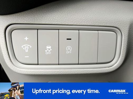 Gray 2024 Kia Soul LX