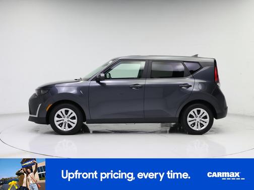 Gray 2024 Kia Soul LX