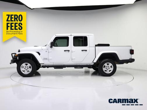 White 2021 Jeep Gladiator Overland