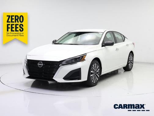 White 2025 Nissan Altima SV