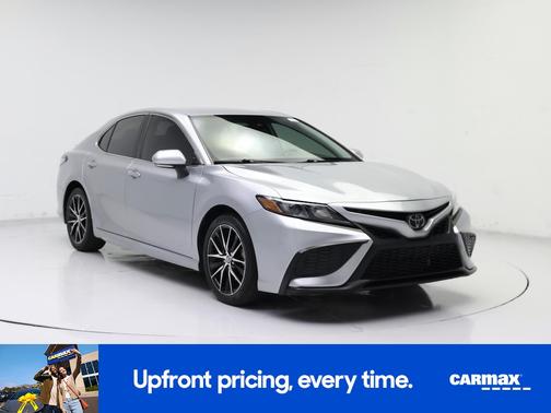 Silver 2023 Toyota Camry SE