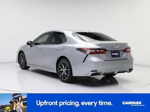 Silver 2023 Toyota Camry SE