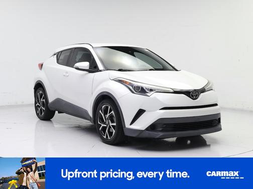 White 2018 Toyota C-HR XLE