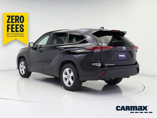 Black 2025 Toyota Highlander LE