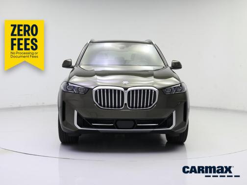 Green 2024 BMW X5 sDrive40i