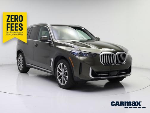 Green 2024 BMW X5 sDrive40i