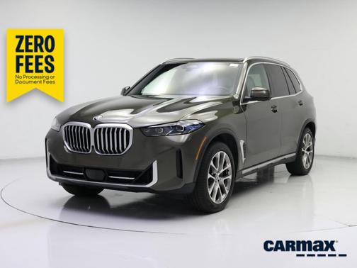 Green 2024 BMW X5 sDrive40i