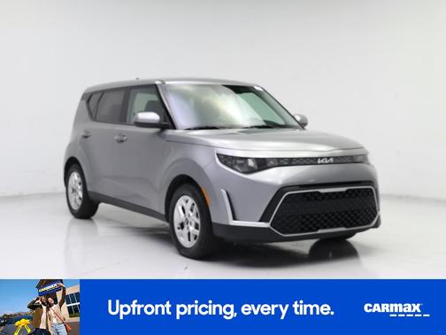 Gray 2025 Kia Soul LX