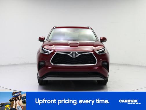 Red 2022 Toyota Highlander Platinum
