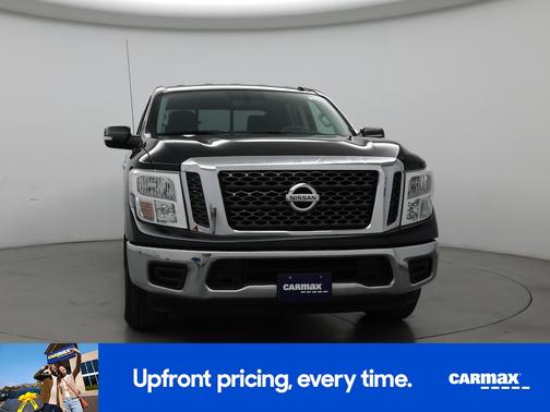 Black 2017 Nissan Titan SV
