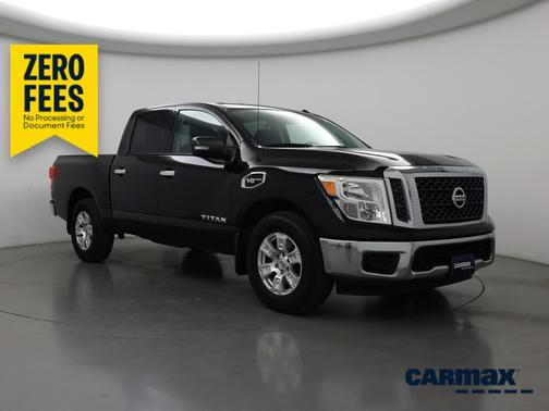 Black 2017 Nissan Titan SV