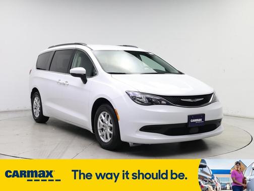 2021 Chrysler Voyager LXI
