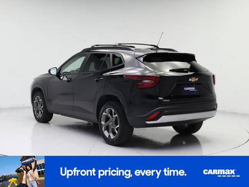 Black 2025 Chevrolet Trax LT