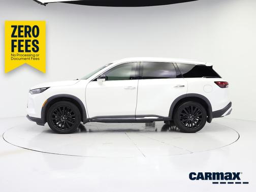 White 2023 INFINITI QX60 Sensory