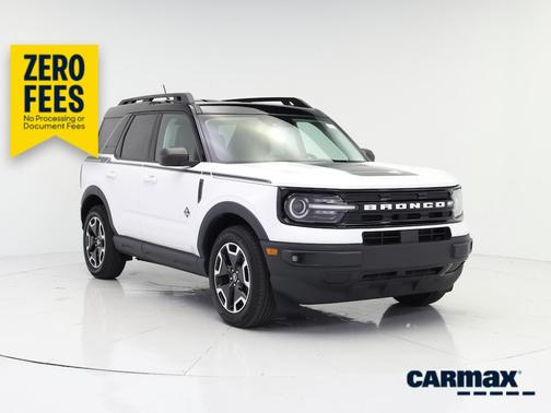 White 2024 Ford Bronco Sport Outer Banks