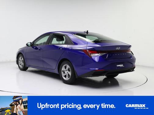 2022 Hyundai ELANTRA SE