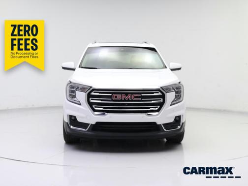White 2022 GMC Terrain SLT