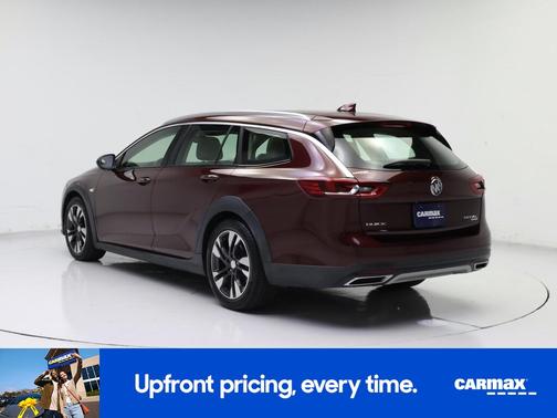 Burgundy 2018 Buick Regal TourX Essence
