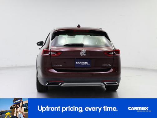 Burgundy 2018 Buick Regal TourX Essence