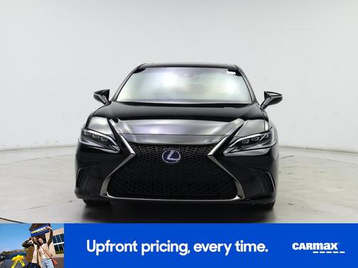 2022 Lexus ES 300h F-Sport