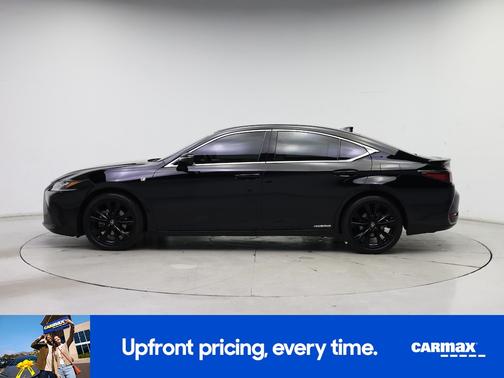 2022 Lexus ES 300h F-Sport