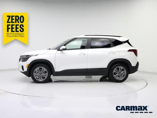 White 2024 Kia Seltos S