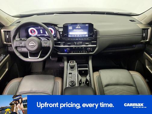 Silver 2023 Nissan Pathfinder Platinum