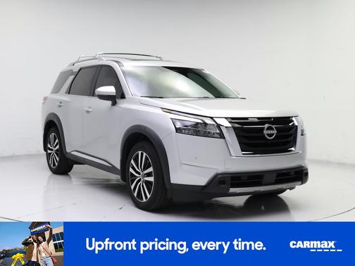 Silver 2023 Nissan Pathfinder Platinum