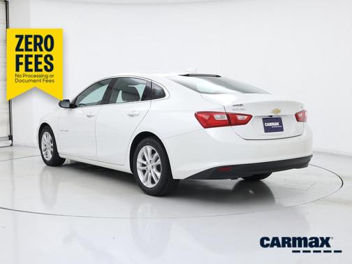 White 2017 Chevrolet Malibu LT