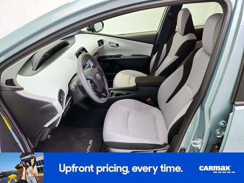 2019 Toyota Prius LE