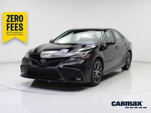Black 2023 Toyota Camry SE