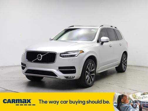 2017 Volvo XC90 T6 Momentum