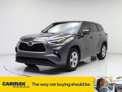 2022 Toyota Highlander LE