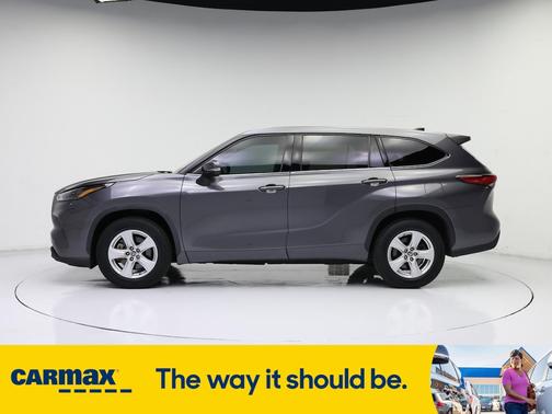2022 Toyota Highlander LE