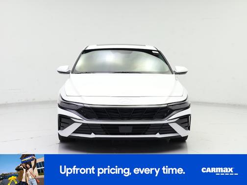 White 2024 Hyundai ELANTRA SEL