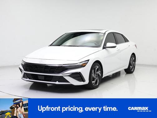 White 2024 Hyundai ELANTRA SEL
