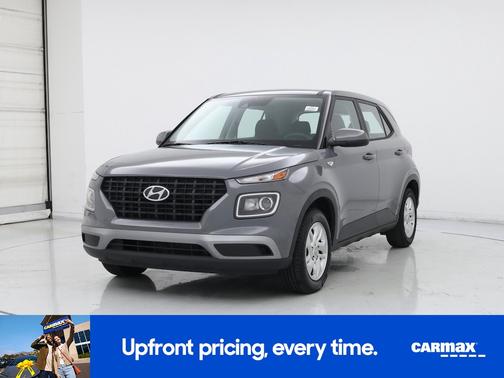 Gray 2022 Hyundai VENUE SE