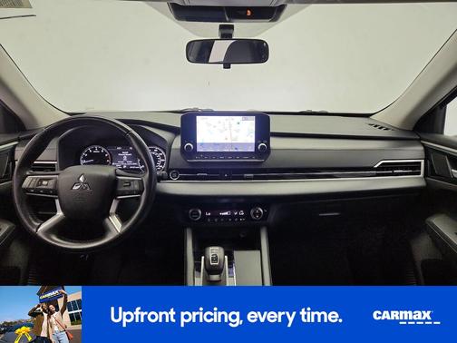 2022 Mitsubishi Outlander SE