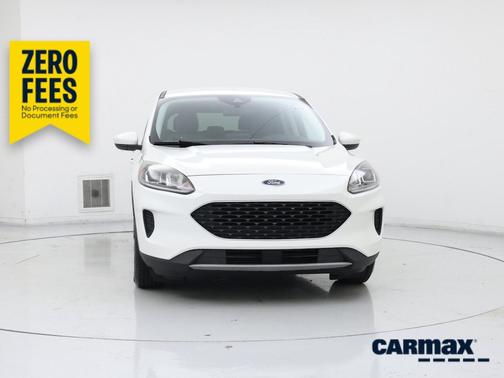 White 2021 Ford Escape SE