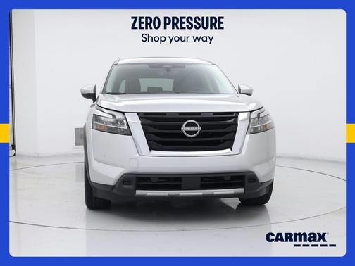 Silver 2023 Nissan Pathfinder Platinum