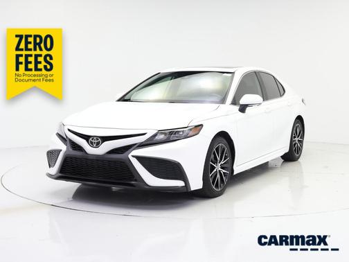 White 2021 Toyota Camry SE
