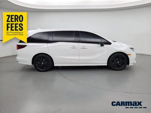 White 2023 Honda Odyssey Sport