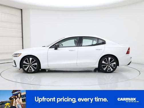 White 2022 Volvo S60 B5 Momentum